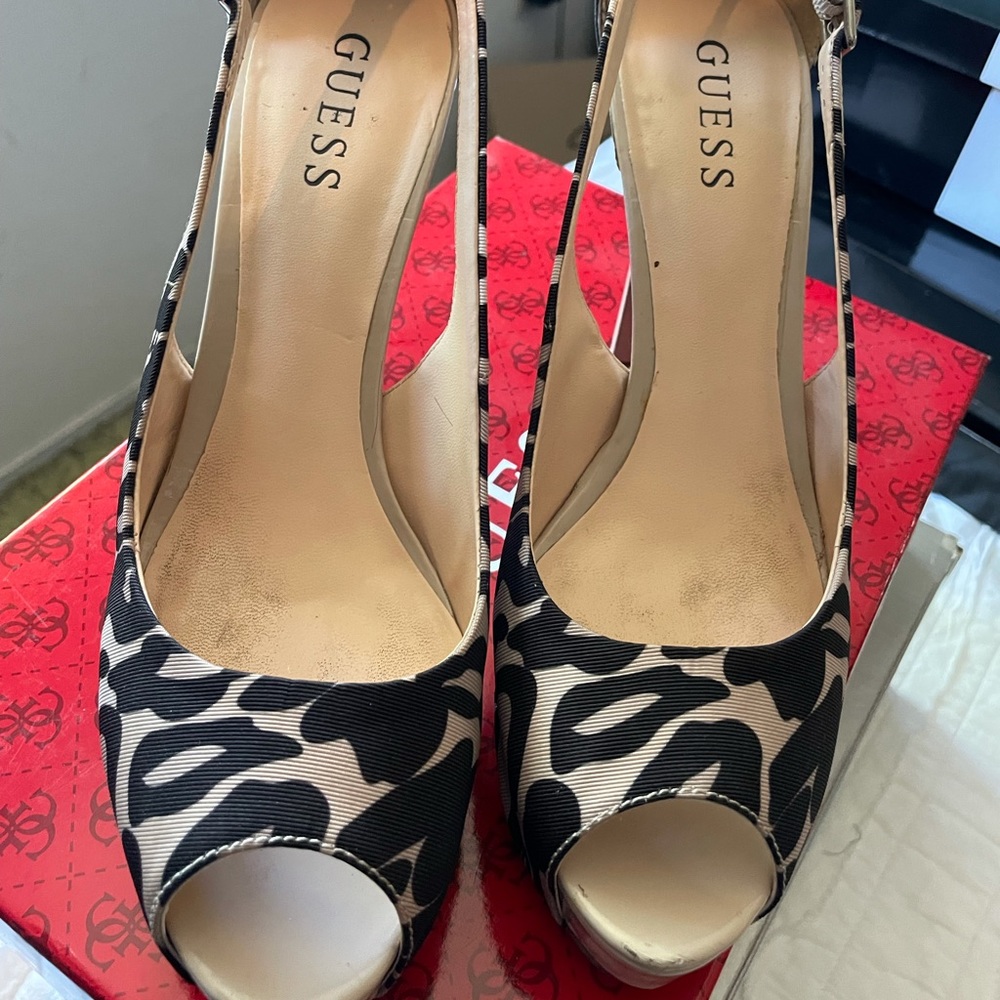 GUESS heels - Picture 3 of 6